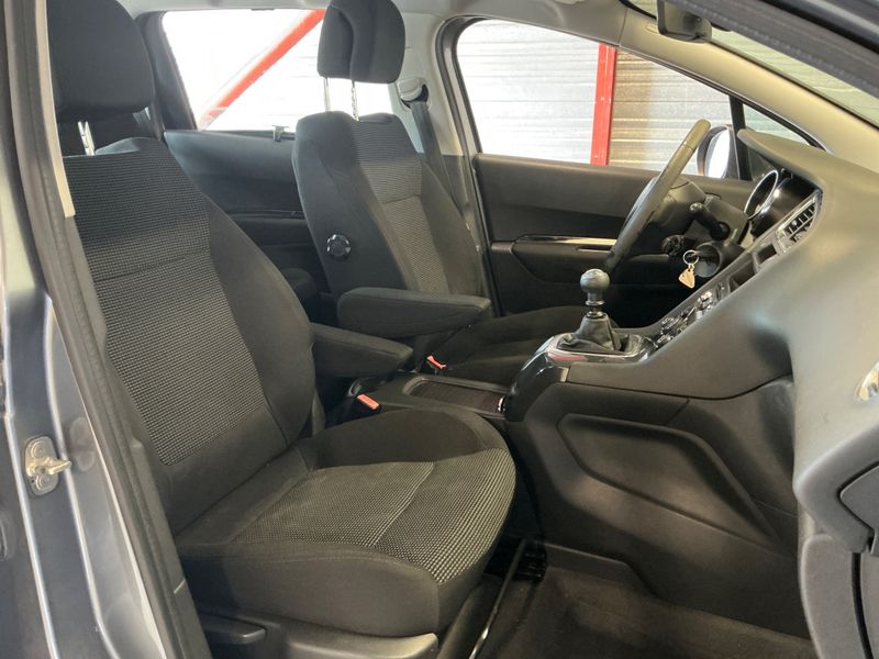 Peugeot 5008 1.6 HDi Business Pack 2012 – снимка 3
