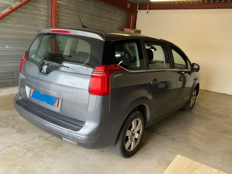 Peugeot 5008 1.6 HDi Business Pack 2012 – снимка 2