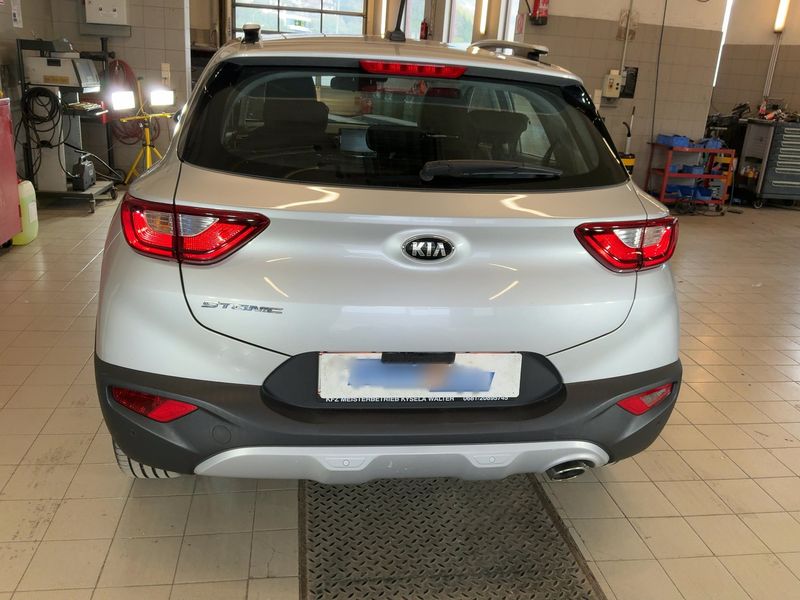 Kia Stonic 1.0 TGDI Silber 2021 – снимка 7