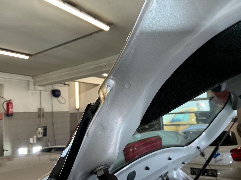 Kia Stonic 1.0 TGDI Silber 2021 – снимка 35