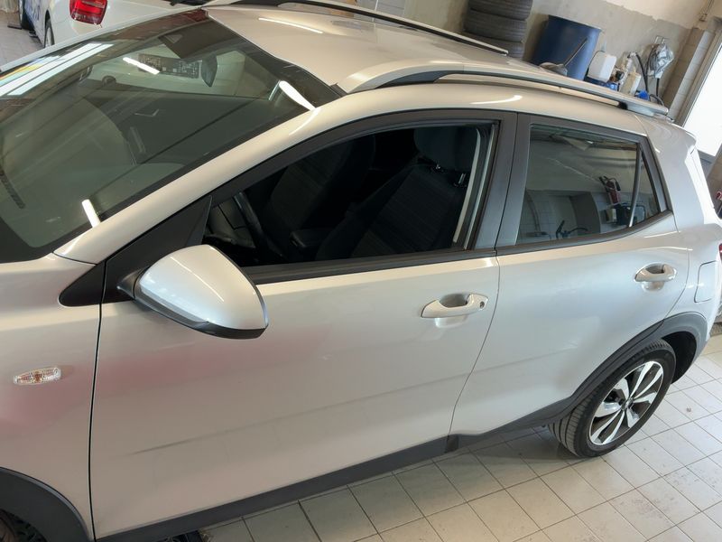 Kia Stonic 1.0 TGDI Silber 2021 – снимка 4