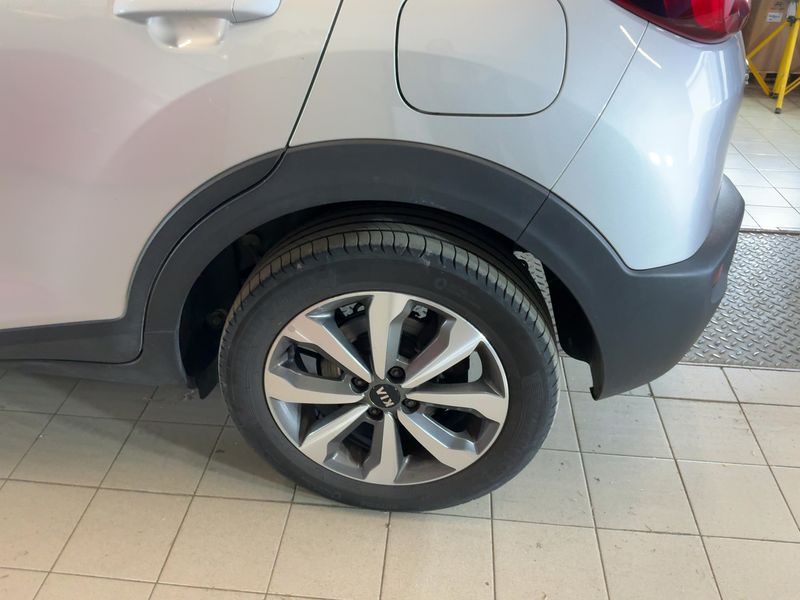 Kia Stonic 1.0 TGDI Silber 2021 – снимка 5