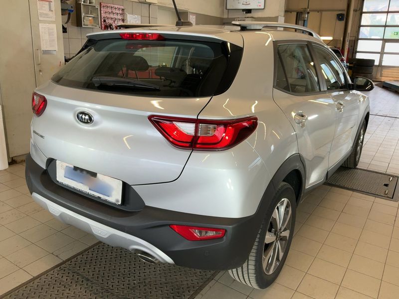 Kia Stonic 1.0 TGDI Silber 2021 – снимка 8