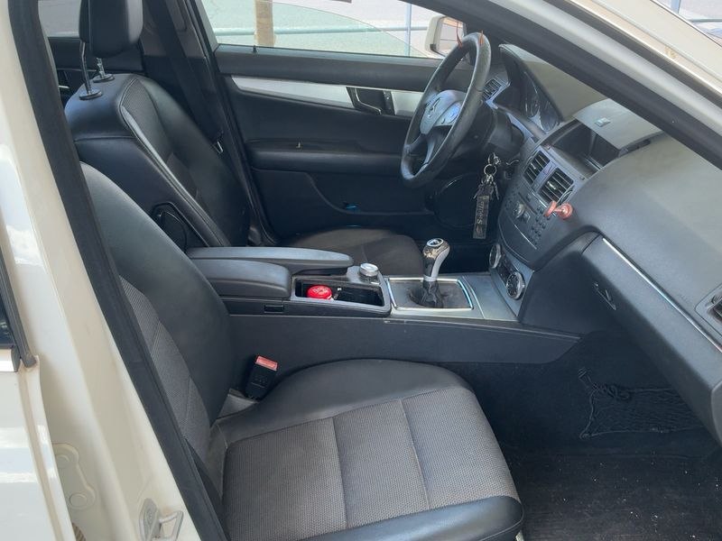 Mercedes-Benz C-Klasse C 200 CDI BlueEfficiency Avantgarde 2009 – снимка 11