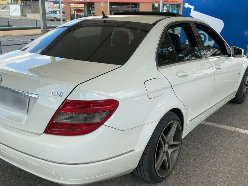 Mercedes-Benz C-Klasse C 200 CDI BlueEfficiency Avantgarde 2009 – снимка 6