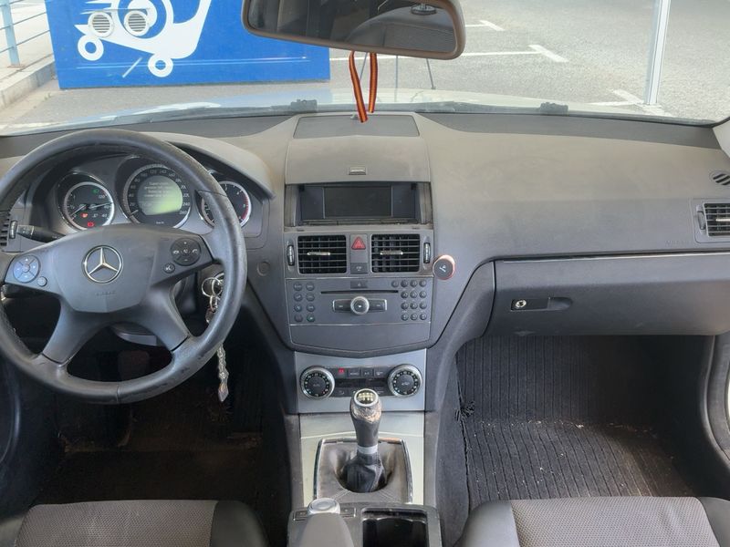 Mercedes-Benz C-Klasse C 200 CDI BlueEfficiency Avantgarde 2009 – снимка 12