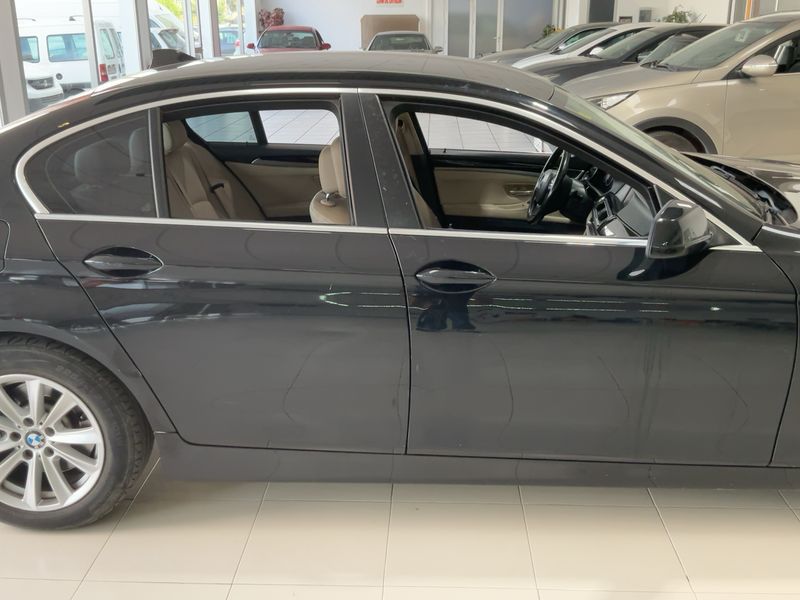 BMW 5er 520d 2011 – снимка 10