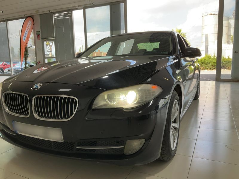 BMW 5er 520d 2011 – снимка 2
