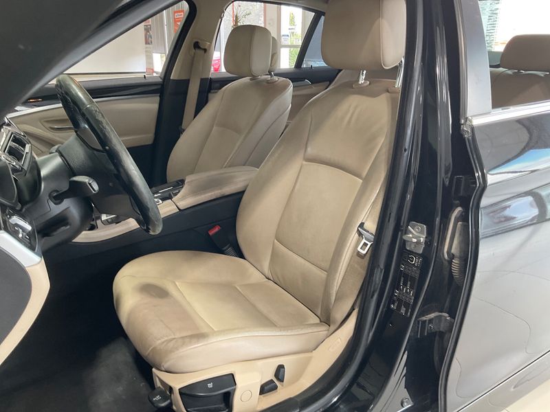 BMW 5er 520d 2011 – снимка 25
