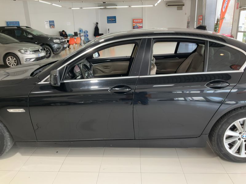 BMW 5er 520d 2011 – снимка 4