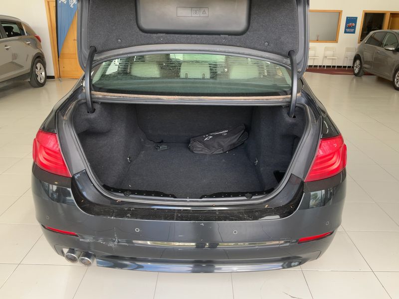 BMW 5er 520d 2011 – снимка 15