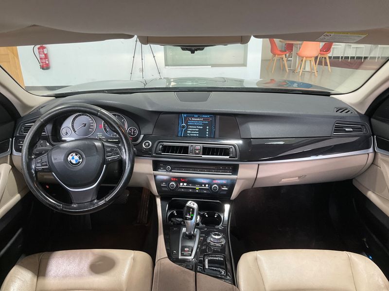 BMW 5er 520d 2011 – снимка 17