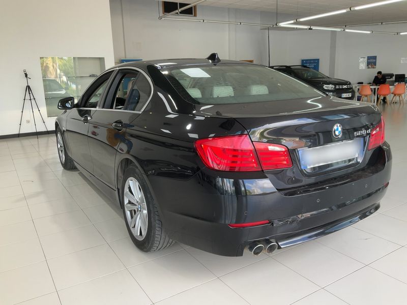 BMW 5er 520d 2011 – снимка 6