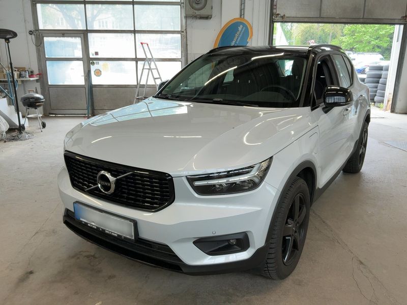 Volvo XC40 1.5 T5 Recharge Plug-in Hybrid R Design Expression 2WD 2020 – снимка 1