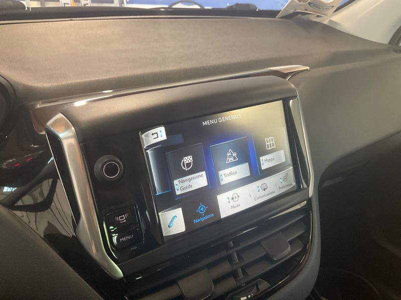 Peugeot 208 1.2 VTi Allure 2014 – снимка 30