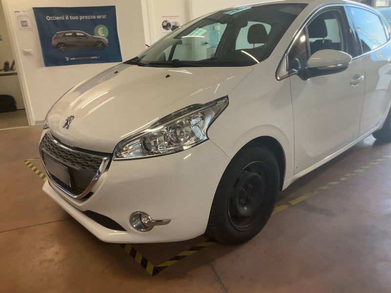 Peugeot 208 1.2 VTi Allure 2014 – снимка 2