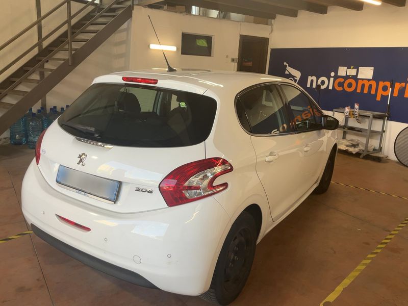 Peugeot 208 1.2 VTi Allure 2014 – снимка 8