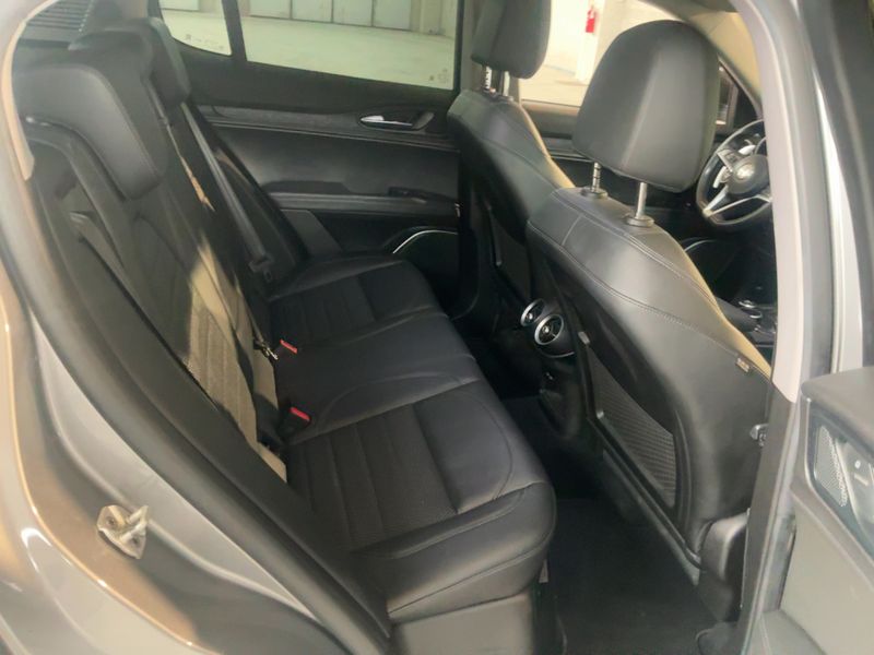 Alfa Romeo Stelvio 2.2 JTDM B-Tech Q4 2019 – снимка 19