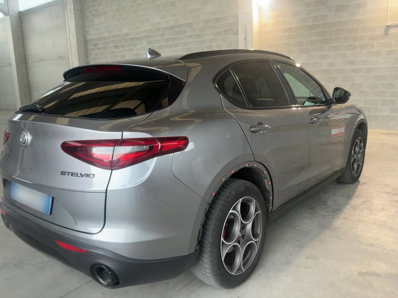 Alfa Romeo Stelvio 2.2 JTDM B-Tech Q4 2019 – снимка 8