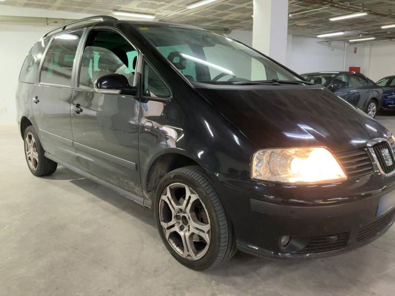 Seat Alhambra 2.0 TDI Sport Plus 2009 – снимка 12