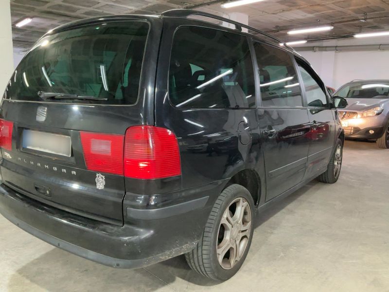 Seat Alhambra 2.0 TDI Sport Plus 2009 – снимка 8