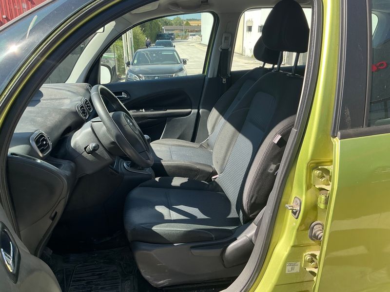 Citroen C3 Picasso 1.4 VTi Attraction 2011 – снимка 3
