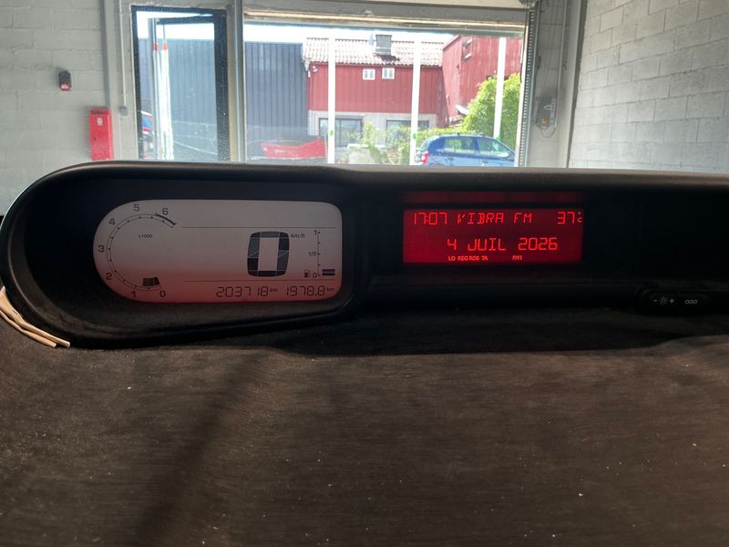 Citroen C3 Picasso 1.4 VTi Attraction 2011 – снимка 4