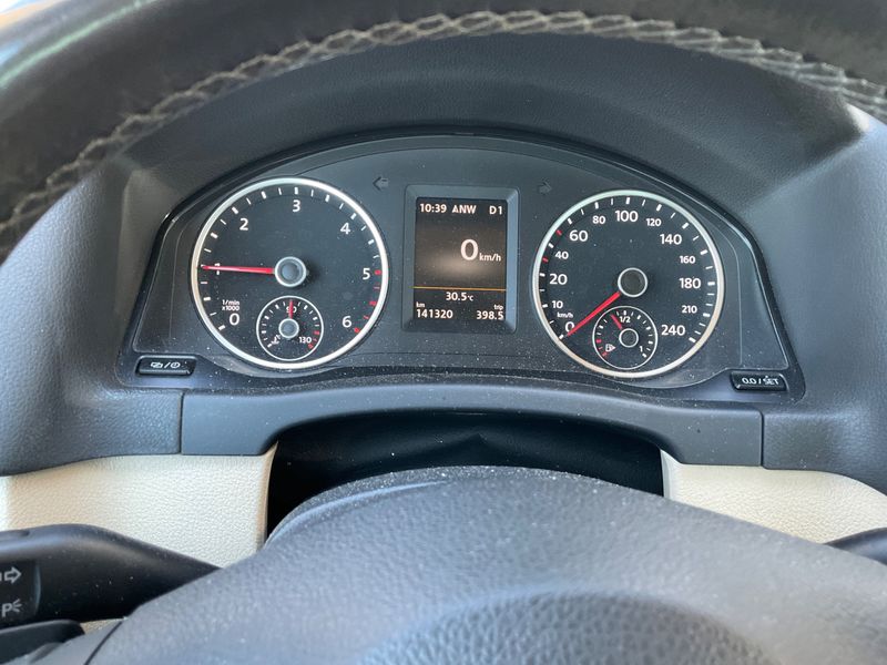 Volkswagen Tiguan 2.0 TDI Sport & Style 4Motion BlueMotion Tech 2015 – снимка 19