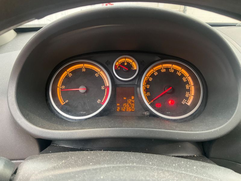 Opel Corsa 1.3 CDTI Edition 2011 – снимка 4