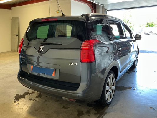 Peugeot 5008 1.6 HDi Premium Pack 2010 – снимка 2