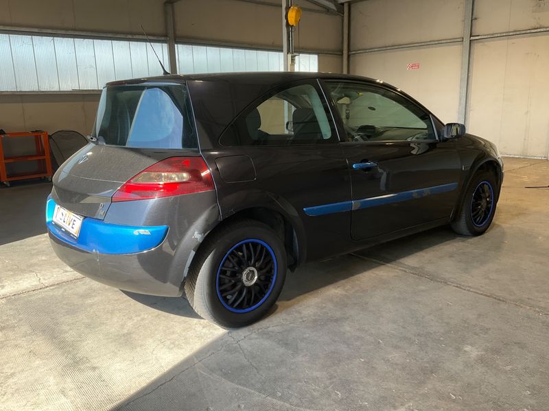 Renault Megane 1.5 dCi Dynamique Luxe 2007 – снимка 2