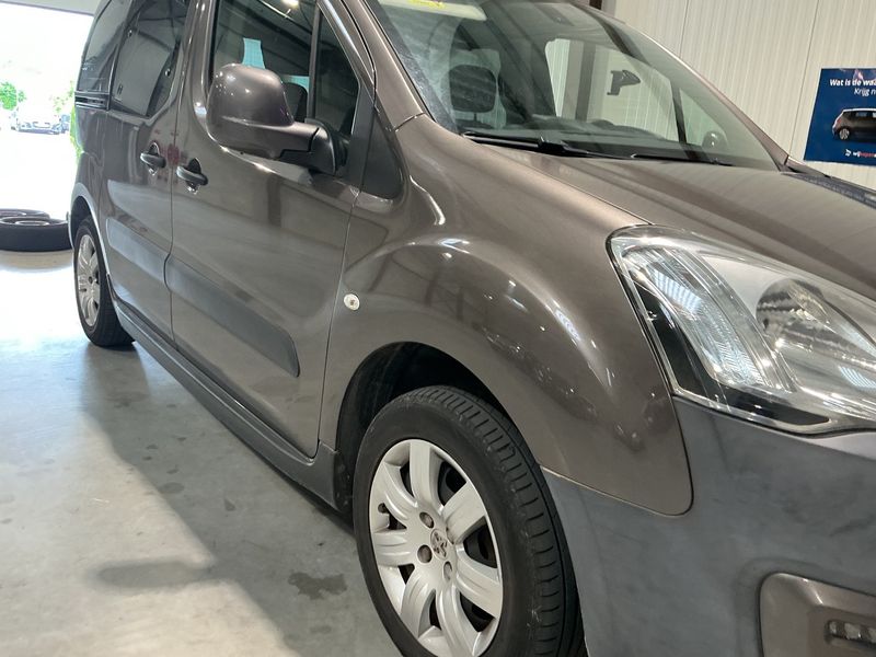 Peugeot Partner 1.2 PureTech Outdoor 2016 – снимка 12