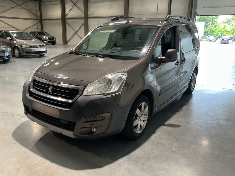 Peugeot Partner 1.2 PureTech Outdoor 2016 – снимка 1