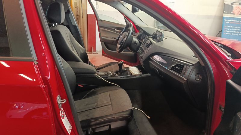 BMW 1er 118d xDrive Lounge 2014 – снимка 16