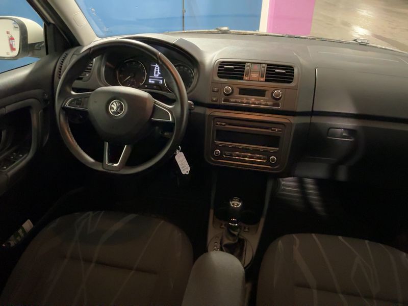 Skoda Fabia 1.2 TSI Ambition 2014 – снимка 18