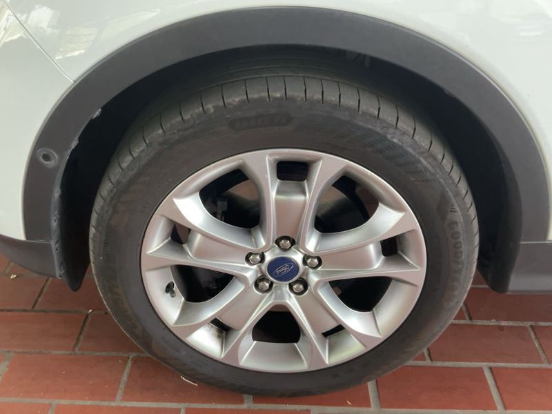 Ford Kuga 2.0 TDCi Titanium 2013 – снимка 3