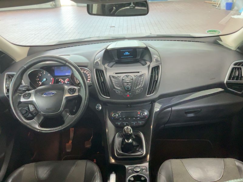 Ford Kuga 2.0 TDCi Titanium 2013 – снимка 18