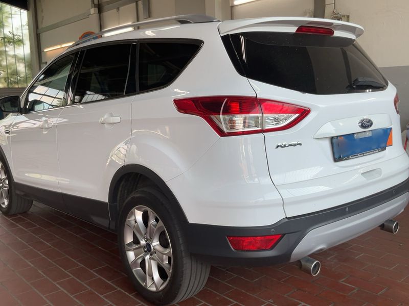 Ford Kuga 2.0 TDCi Titanium 2013 – снимка 6