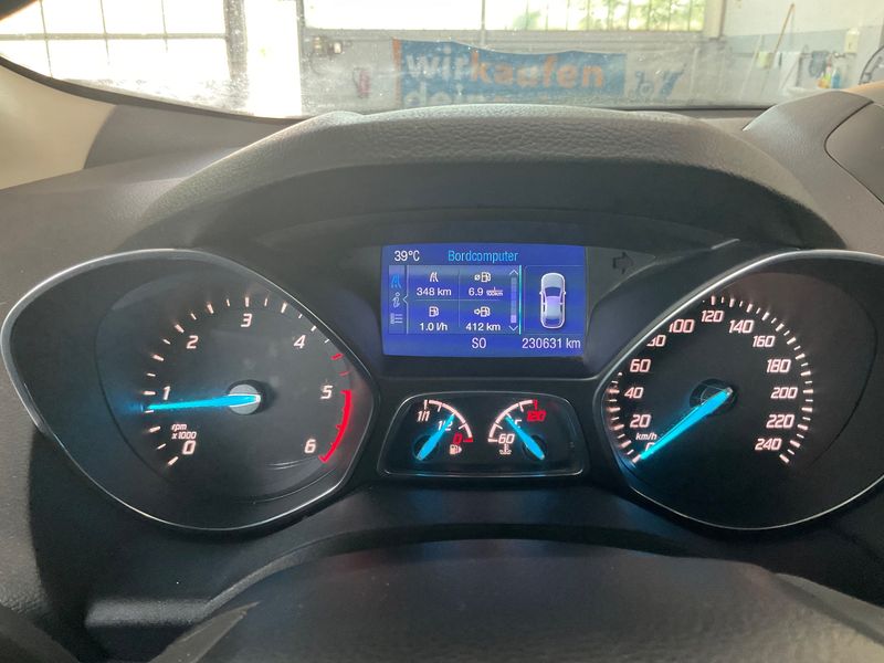 Ford Kuga 2.0 TDCi Titanium 2013 – снимка 19