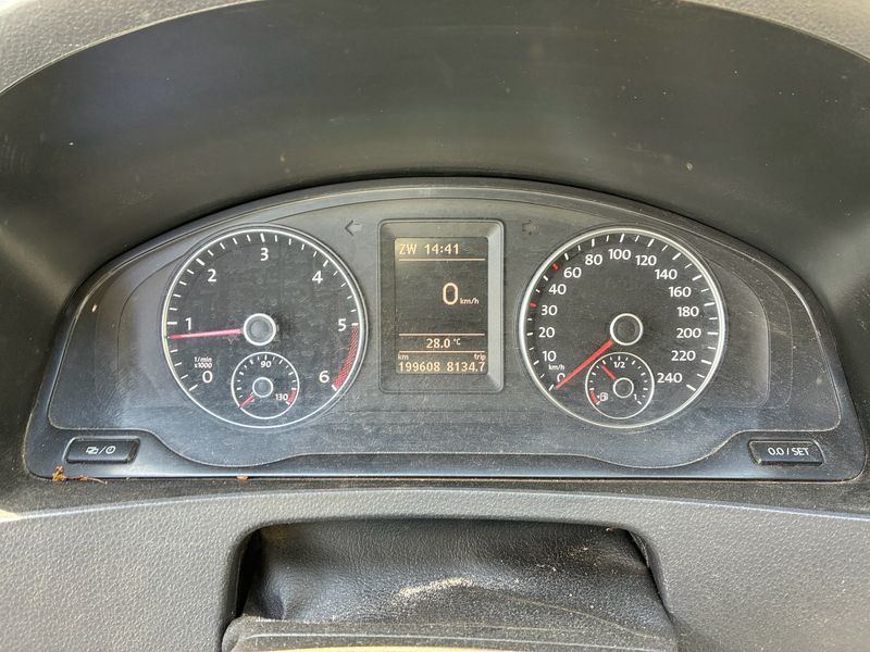 Volkswagen T5 Transporter 2.0 TDI Kasten Edition 2013 – снимка 12