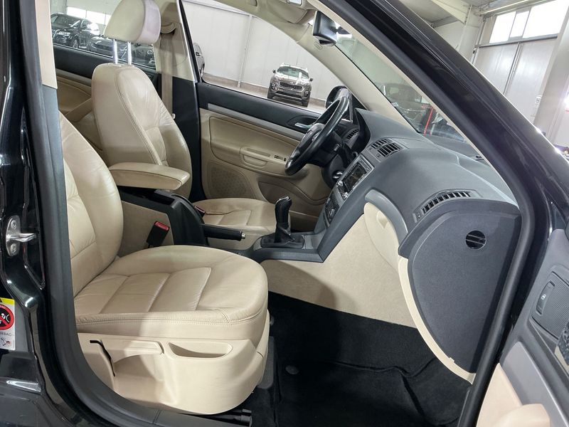 Skoda Octavia 2.0 TDI Elegance 2012 – снимка 3
