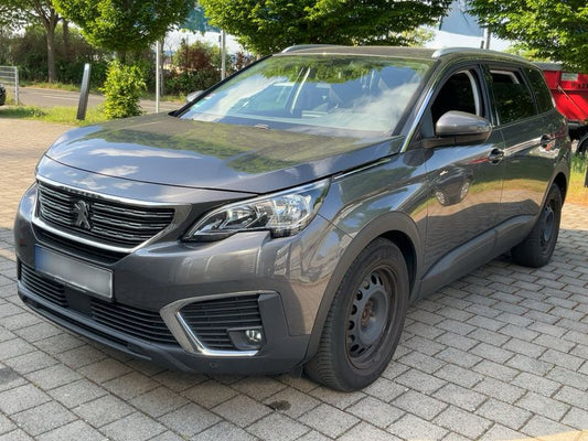 Peugeot 5008 1.2 PureTech Active 2019 – снимка 1