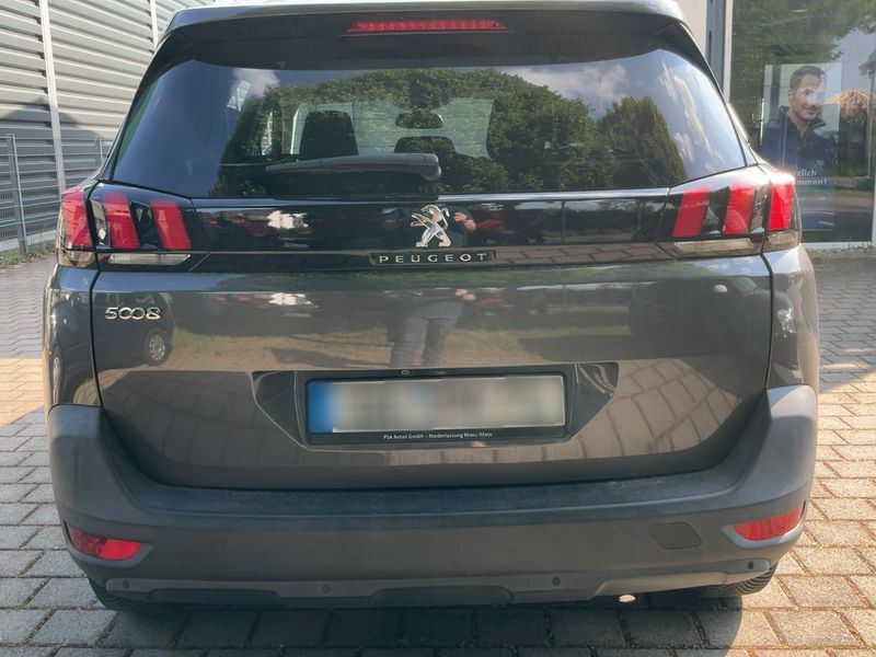 Peugeot 5008 1.2 PureTech Active 2019 – снимка 7