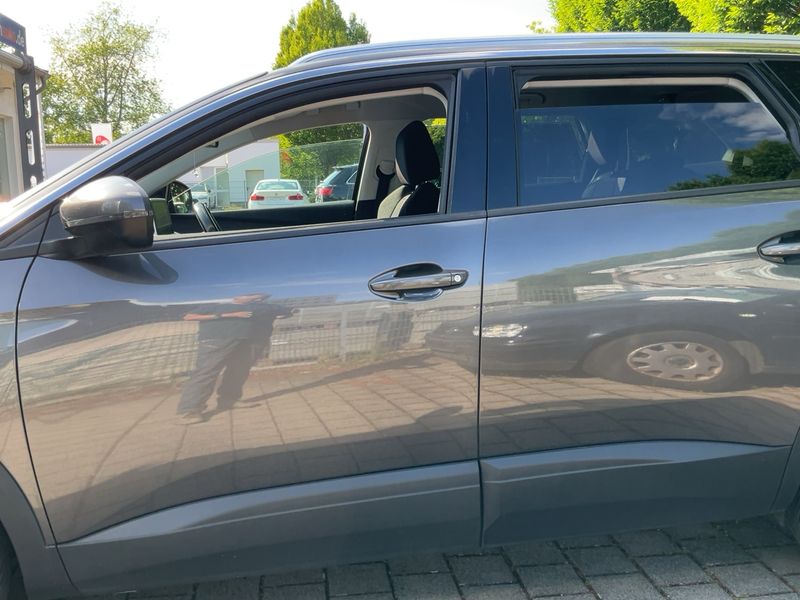 Peugeot 5008 1.2 PureTech Active 2019 – снимка 4
