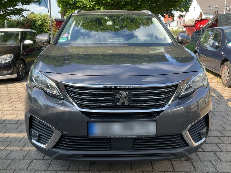 Peugeot 5008 1.2 PureTech Active 2019 – снимка 14