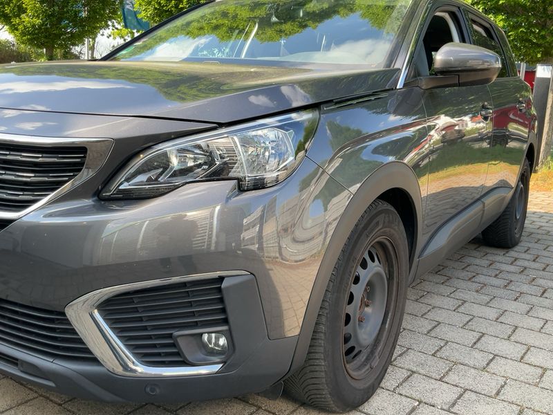 Peugeot 5008 1.2 PureTech Active 2019 – снимка 2