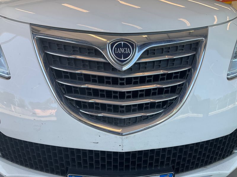 Lancia Ypsilon 1.2 Gold 2013 – снимка 33