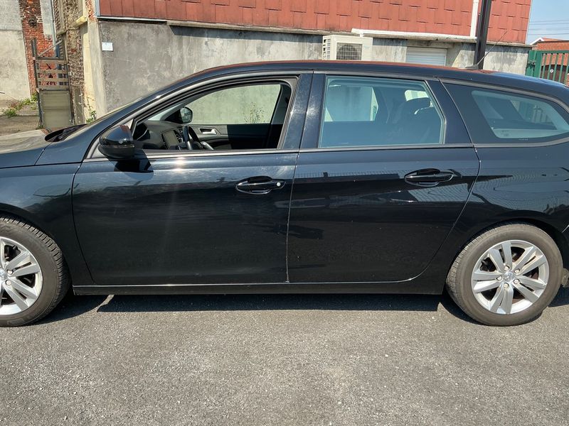 Peugeot 308 1.5 Blue-HDi Active Business 2019 – снимка 4