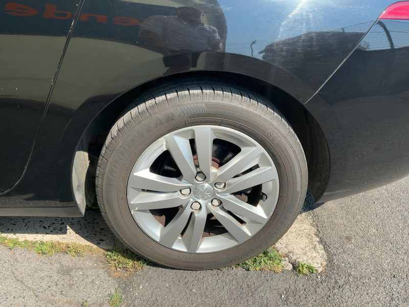 Peugeot 308 1.5 Blue-HDi Active Business 2019 – снимка 5