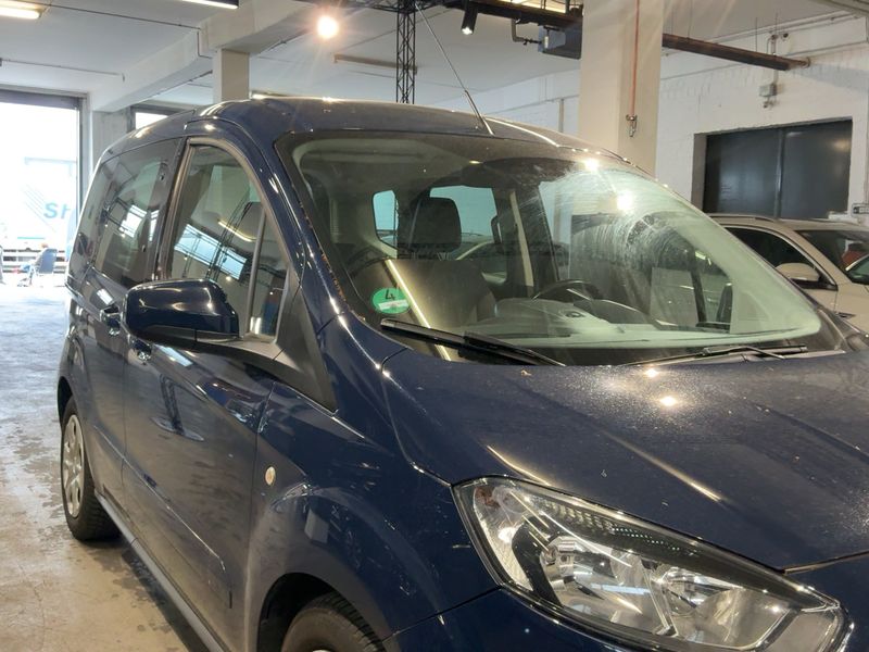 Ford Tourneo 1.0 EcoBoost Trend 2018 – снимка 12